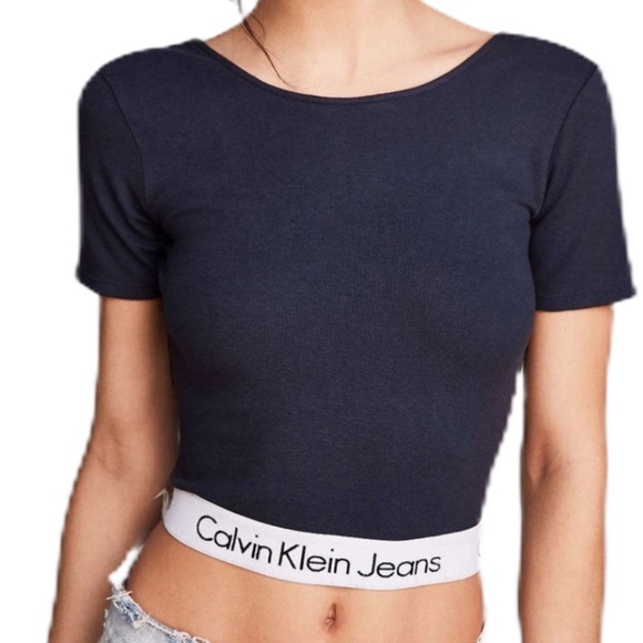 Calvin Klein Jeans Tops - CALVIN KLEIN JEANS NAVY SCOOP BACK CROP TOP SZ M